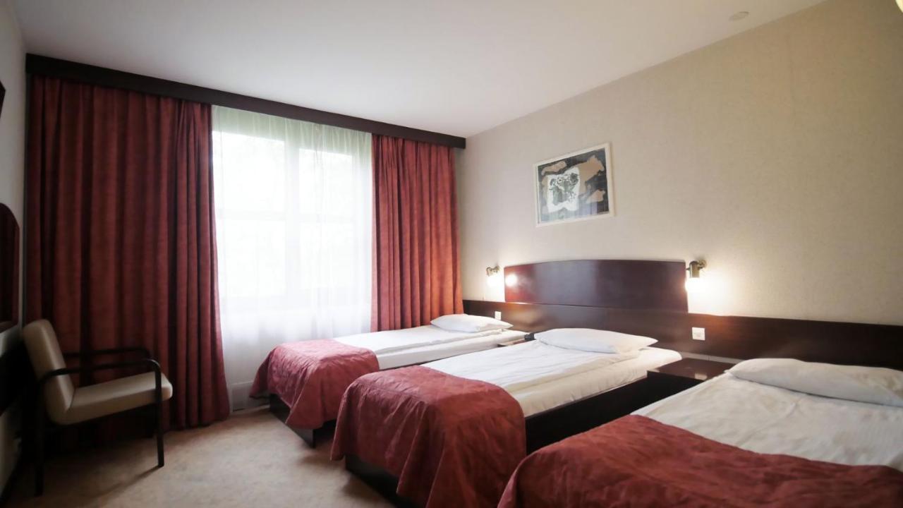 Go Resort Krakow Ngoại thất bức ảnh