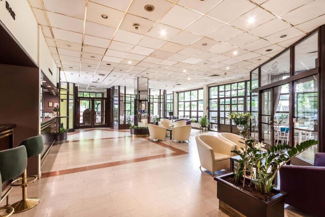 Go Resort Krakow Ngoại thất bức ảnh